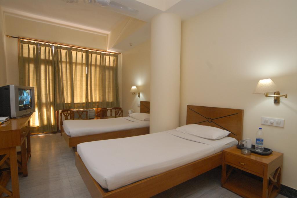 The Komfort Inn Chandīgarh Kamer foto