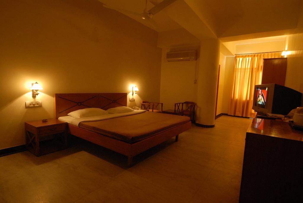 The Komfort Inn Chandīgarh Kamer foto