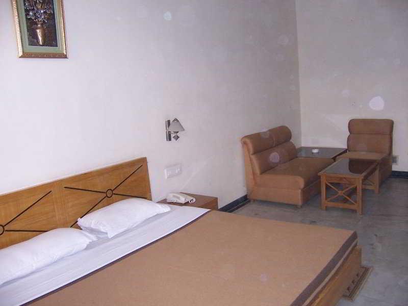 The Komfort Inn Chandīgarh Buitenkant foto